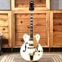 Gretsch G5422TG Electromatic Hollow Body Double-Cut with Bigsby, Gold Hardware in Snowcrest White