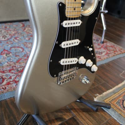 2021 Fender 75th Anniversary Stratocaster Diamond Anniversary Finish image 4