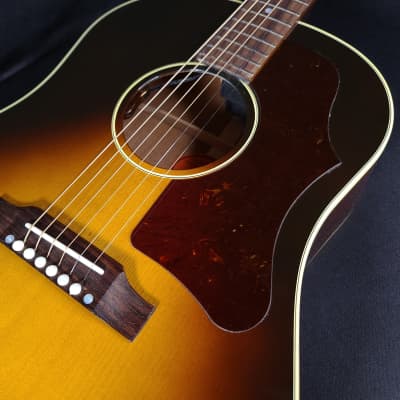 Gibson J45 50's Original Sunburst Acoustic Guitar with Pickup, Hardshell Case image 9