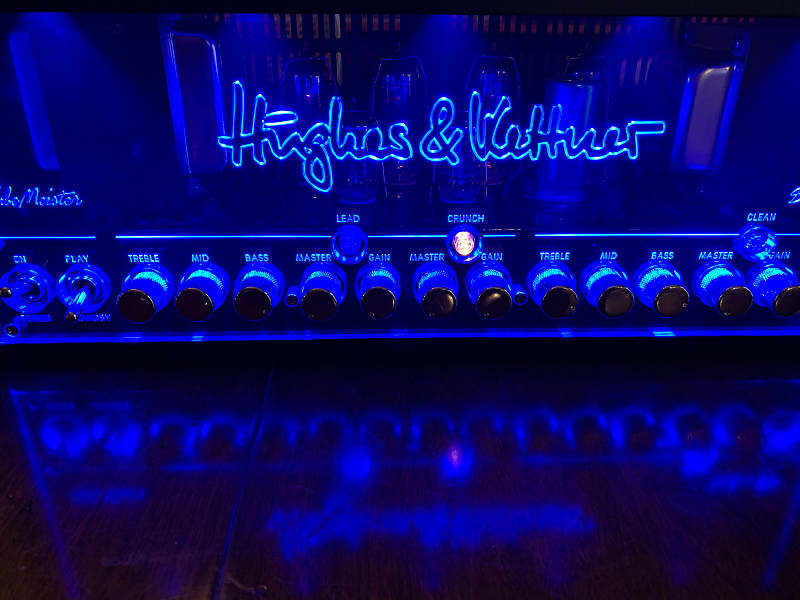 Hughes & Kettner TubeMeister Deluxe 40 Channel 40-Watt Guitar. Amp