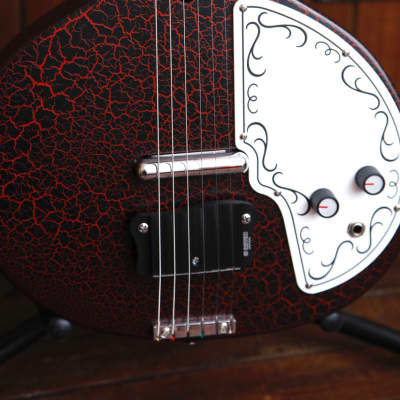 Danelectro Baby Sitar Electric Red Crackle image 5