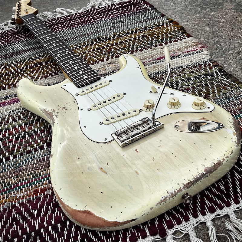 Fender American Professional Stratocaster Translucent Blond Medium Relic image 1
