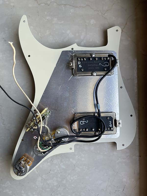 Lollar Imperial Humbuckers F-Spaced - Pearl pre-Wired Lollar Imperial Humbuckers F-Spaced - Pearl pre-Wired