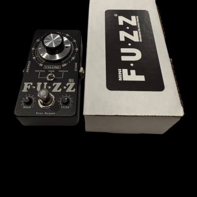 Reverb.com listing, price, conditions, and images for king-tone-minifuzz-si