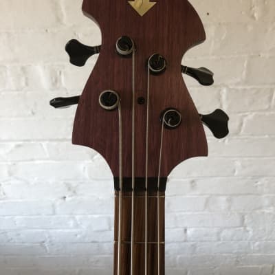 Letts Woden short scale 4 string bass Purpleheart  Walnut Santos Rosewood handcrafted in the UK 2023 imagen 7