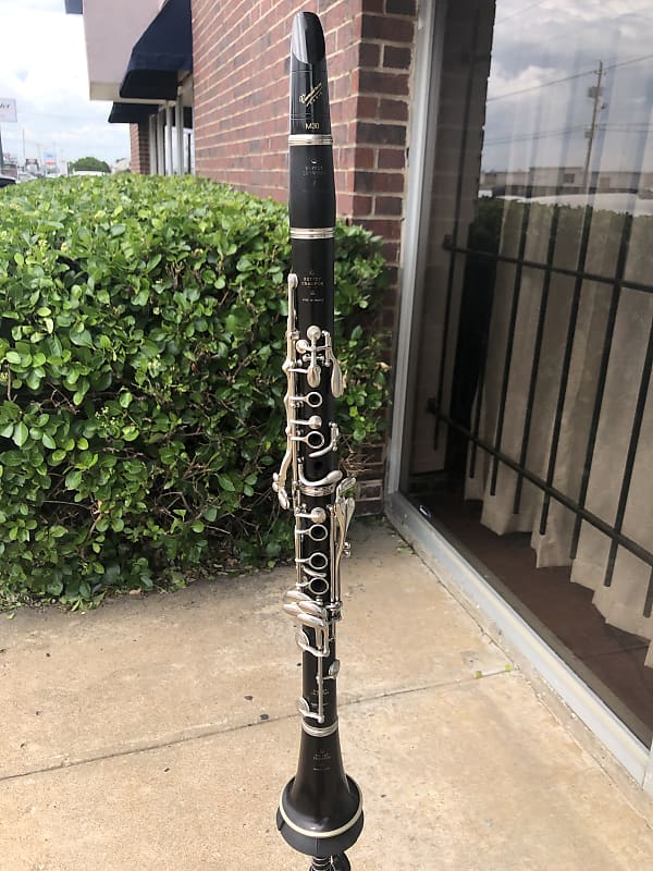 Buffet Crampon R13 Professional Bb Clarinet w Vandoren M30