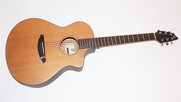 Breedlove Passport C250 CMe Acoustic Electric Guitar