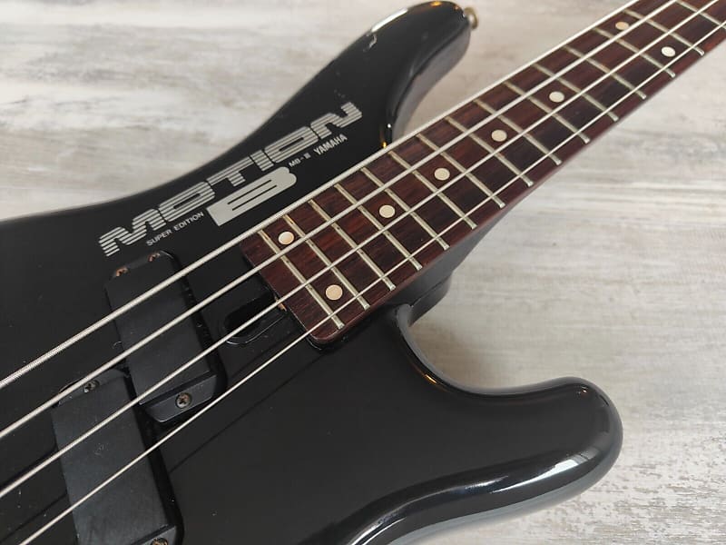 1990's Yamaha MB-III Motion B Short Scale Bass (Gloss Black) | Reverb