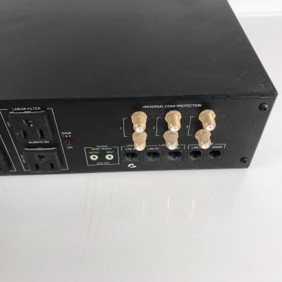 Panamax M2A20 Surge Protector