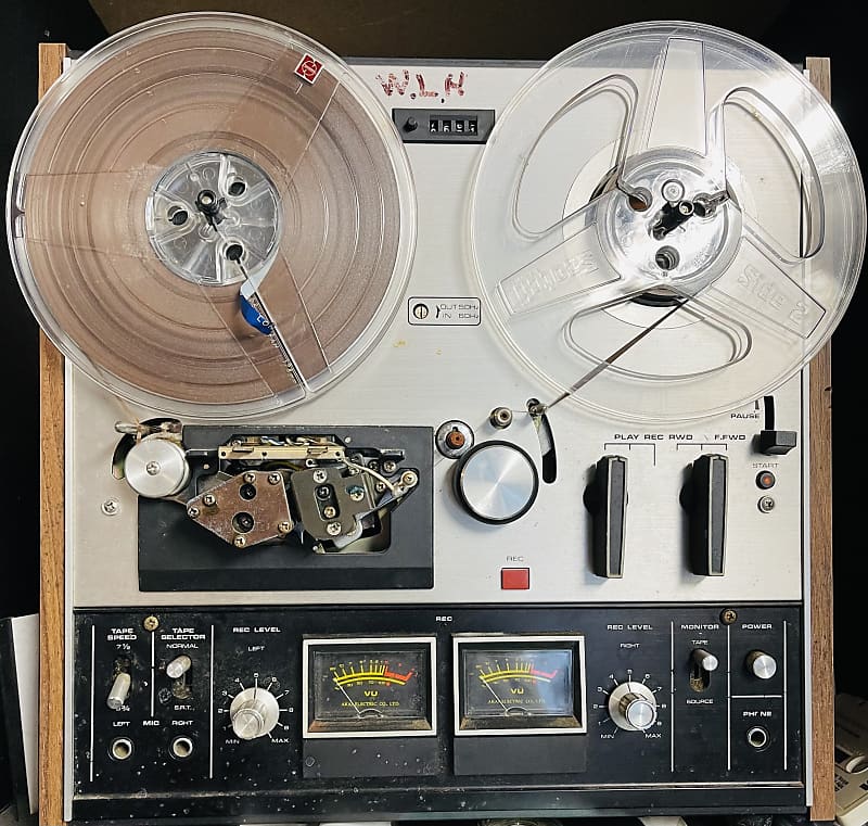 Reel to Reel Stereo & tape recorder image 1