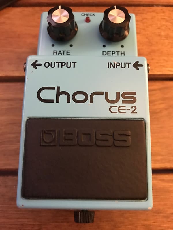 Boss CE-2