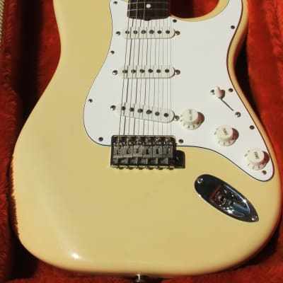1983 Fender ‘62 Reissue Stratocaster Fullerton Vintage Olimpic White Slab Boar
d Rosewood Neck image 2
