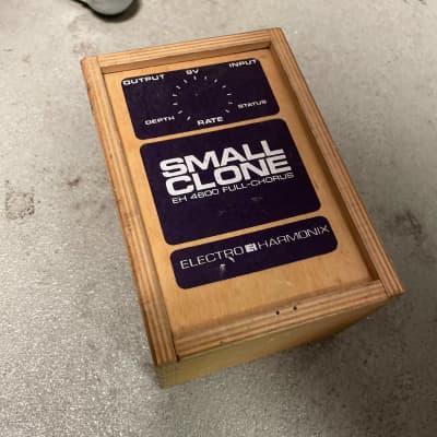 Electro-Harmonix Small Clone EH4600 | Reverb