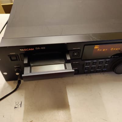 TASCAM DA-40 1998 - Black | Reverb TASCAM DA-40 1998 - Black | Reverb