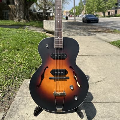 The Loar LH-350 Archtop Black Store Demo | Reverb