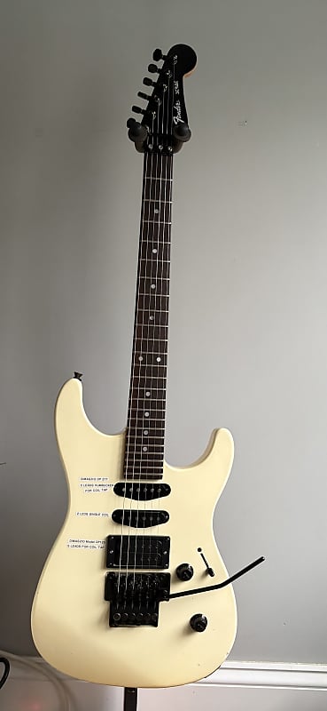 Fender HM Strat 125-1100 Early 90s - Bright White image 1