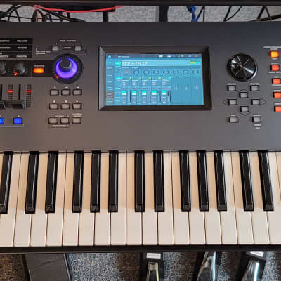 Yamaha Montage 7 Flagship Synthesizer with Library Collection