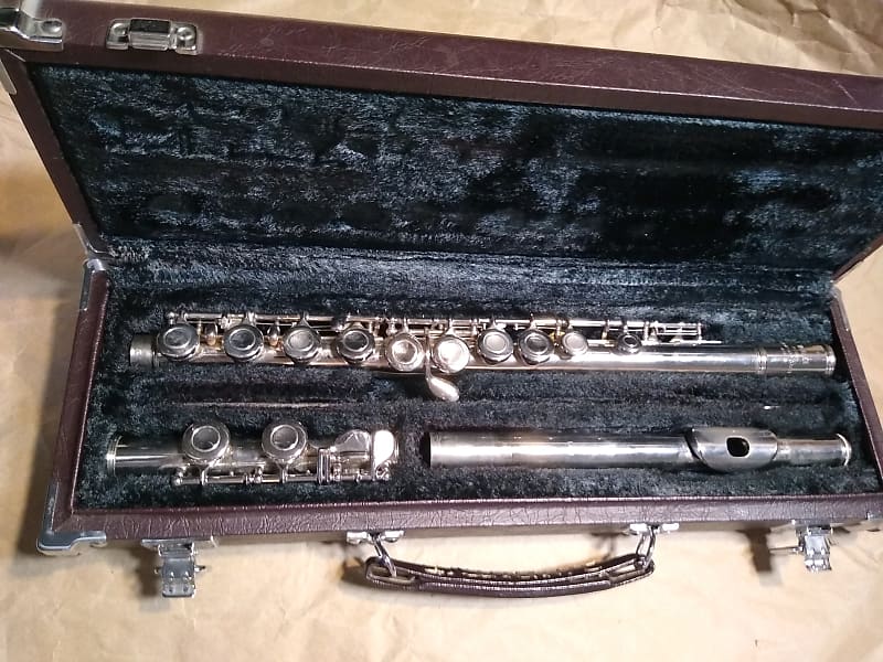 Yamaha YFL225N Flute, Japan, Nickel-plated, Very Good Condition. image 1