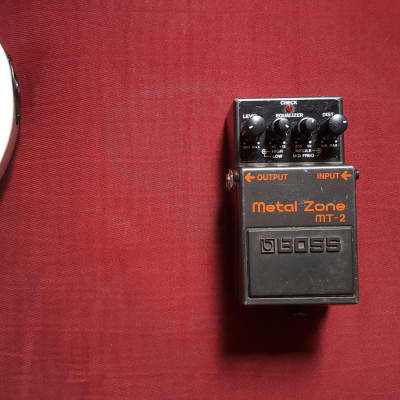 Boss Metal Zone MT-2 modded to Diezel VH4 distortion & tone image 3
