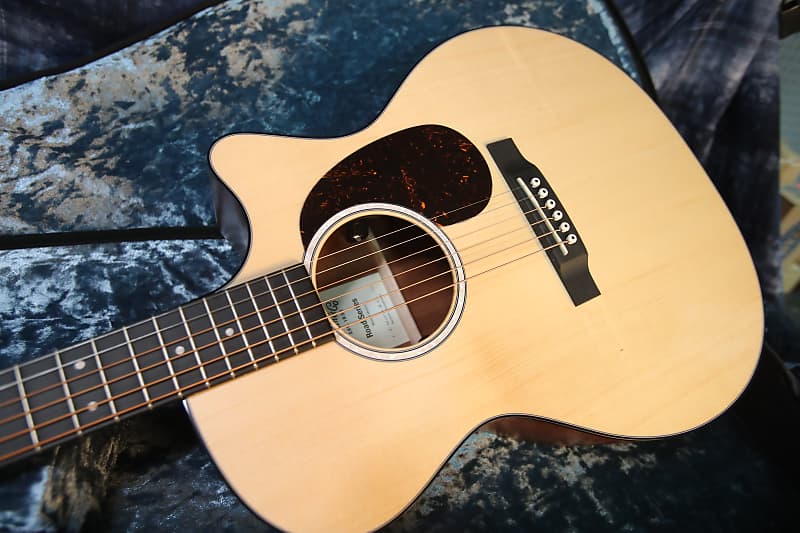 BRAND NEW! Martin Road Series GPC-11E - Natural sit/sap - In Stock Ready to Ship - Authorized Dealer - G02316 - 4.6 lbs image 1