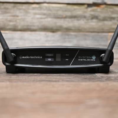 (C11339) Audio-Technica System 10 Model:ATW-R1100 Wireless Receiver image 2