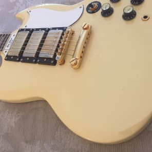 Epiphone SG Custom 3 Pickup White/Gold | Reverb