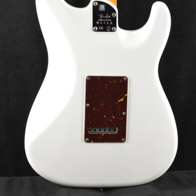 Fender American Ultra Stratocaster Left-Handed Arctic Pearl SCRATCH AND DENT image 8