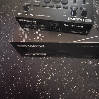 Roland VT-4 Voice Transformer 2018 - Black image 2
