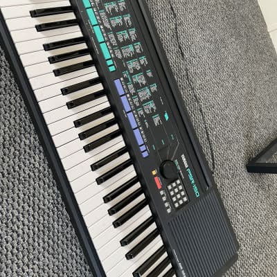 Yamaha PSR-150 80’s - Black
