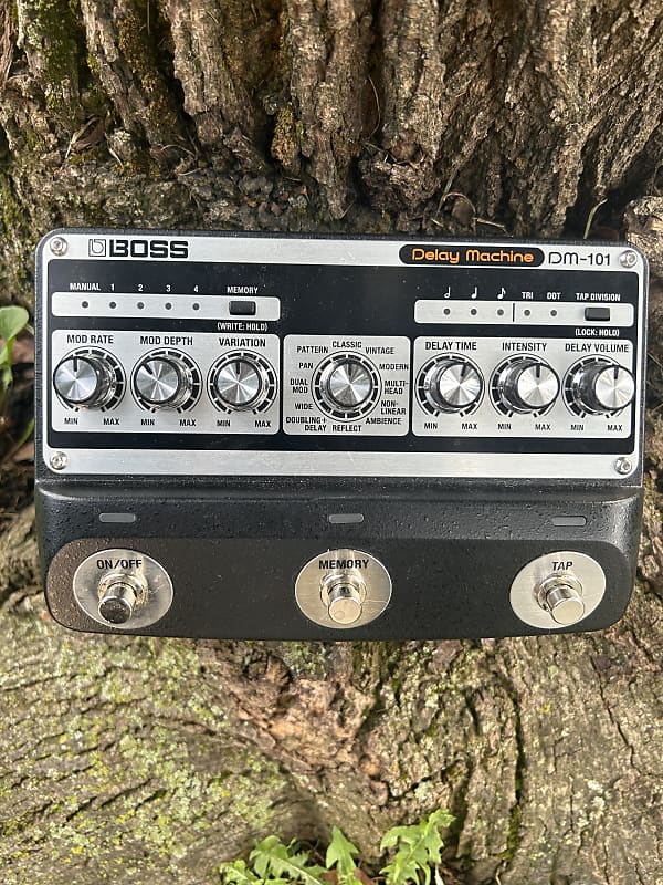 Boss DM-101 Delay Machine