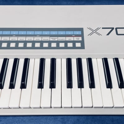 Akai X7000 Sampling Keyboard (SOS Jan 87)