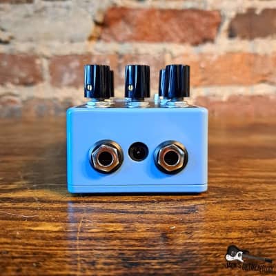 EarthQuaker Devices The Warden Compressor *USED* (2010s - Light Blue) image 5