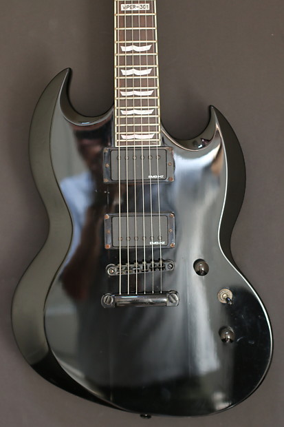 ESP LTD Viper 301 w/EMG's  Black image 1