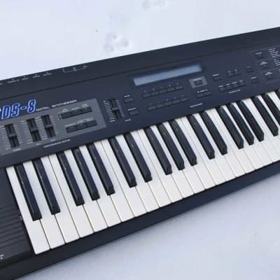 Korg DS-8 DS8 Digital FM 4OP Synthesizer with "New Battery"