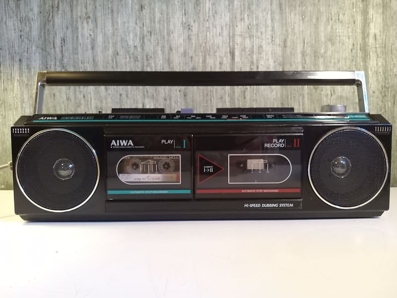 Aiwa CS-W300 Portable Dual Tape Player Boombox 80s Japan