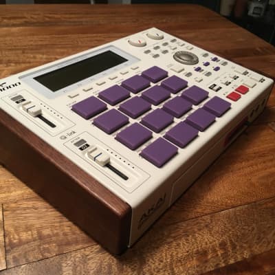 Custom MPC Stuff Akai MPC1000 w/ Max RAM (128MB), Internal | Reverb