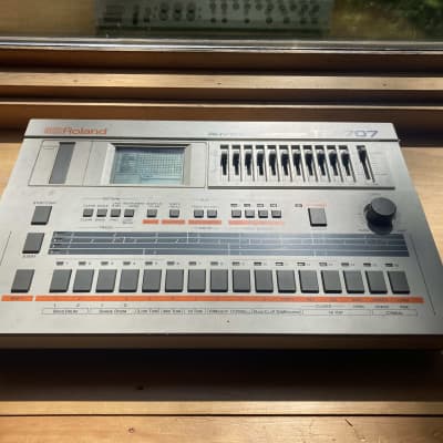 Roland TR-707 Rhythm Composer 1985 - White