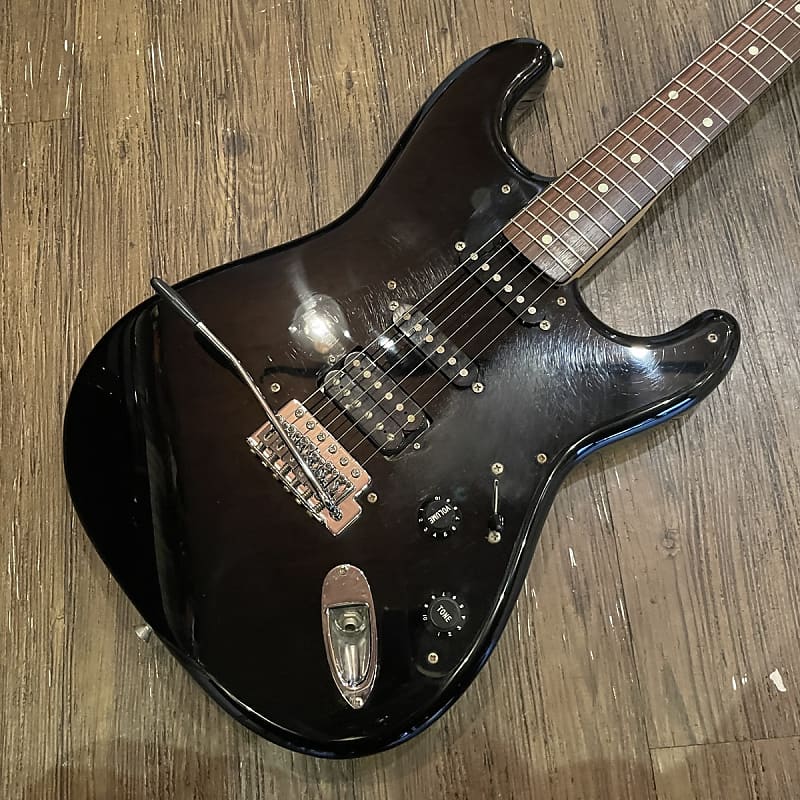 1984-87 Fender E serial ST-456 Fujigen Japan MIJ Stratocaster Electric  Guitar - Black w/Gig bag