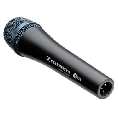 Sennheiser e935 Handheld Cardioid Dynamic Microphone with MZQ800 Clip image 6