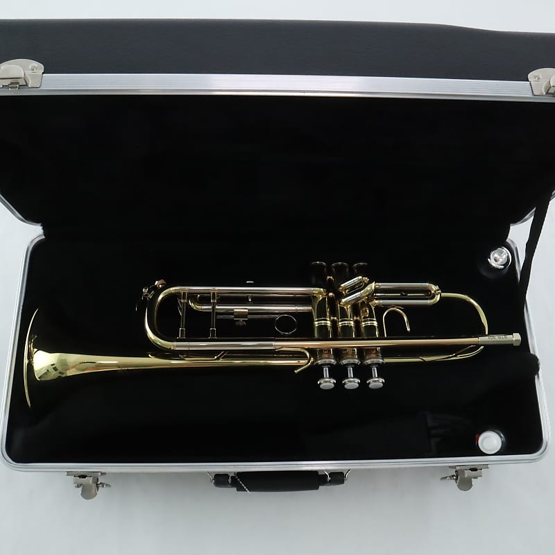 Bach Model BTR301 Premium Student Trumpet SN T19998 SUPERB Reverb
