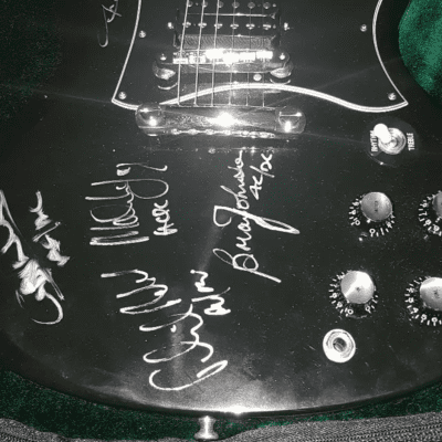 Gibson SG 1996 Signed by AC/DC image 6