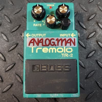 Boss TR-2 Tremolo w/ XTS Mod | Reverb