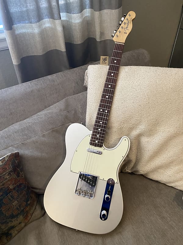 Fender american vintage thin on sale skin 64 telecaster