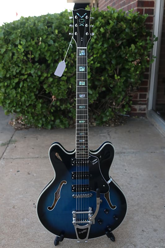 最終値引 VOX Bobcat S66 with Bigsby サファイアブルー Amazon.co.jp: VOX Bobcat S66 with Bigsby Electric Semi