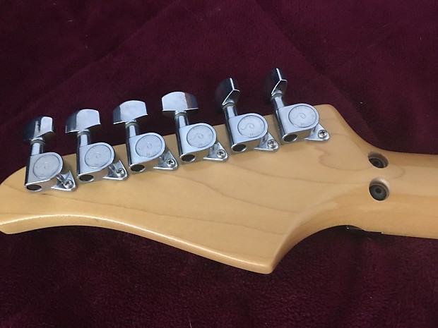 JUMP mv仕様！ペイサーヘッドフランキー!EVH p.u/floydrose 超拘って制作したJUMP mv仕様！ペイサーヘッドのフランキー
