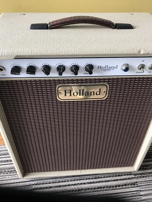 Boutique 2002 Holland Lobo 20w Amp point to point wiring with