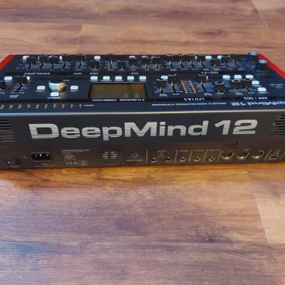 BEHRINGER DEEPMIND 12D www.avillsas.com