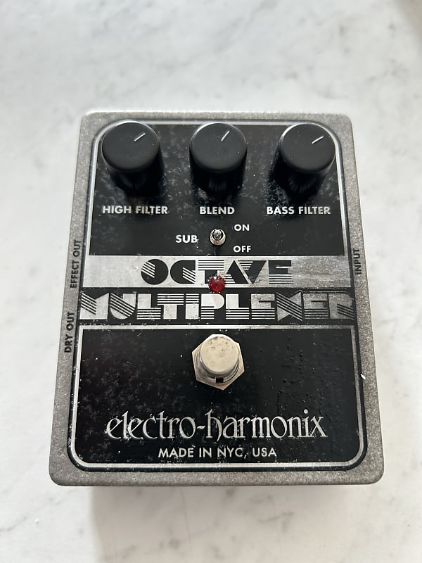 Electro-Harmonix Octave Multiplexer XO Analog Sub-Octave Generator