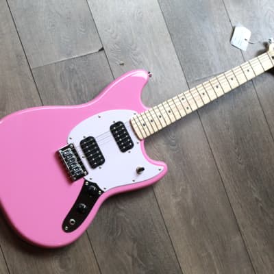 SQUIER "Sonic Mustang HH, Flash Pink , Maple" 2, 9 KG by FENDER image 1