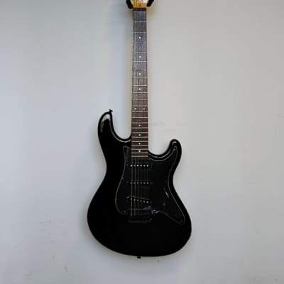 逸品　Fernandes RETROROCKET PRO サスティナー Fernandes Retrorocket Pro Electric Guitar w/ Sustainer System